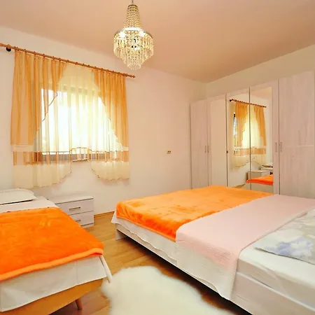 Andreja Apartment *